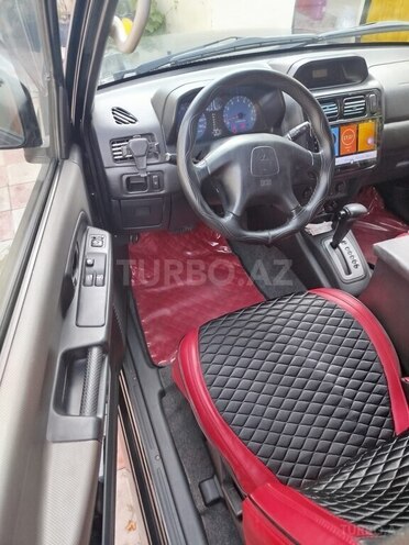 Mitsubishi Pajero io 2000, 242,677 km - 2.0 l - Bakı