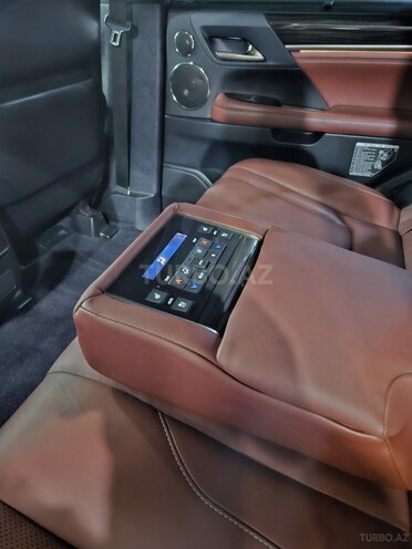 Lexus LX 570-12