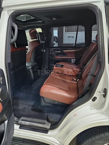 Lexus LX 570-10
