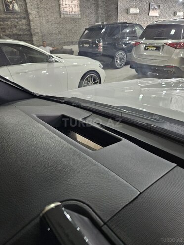 Lexus LX 570-18