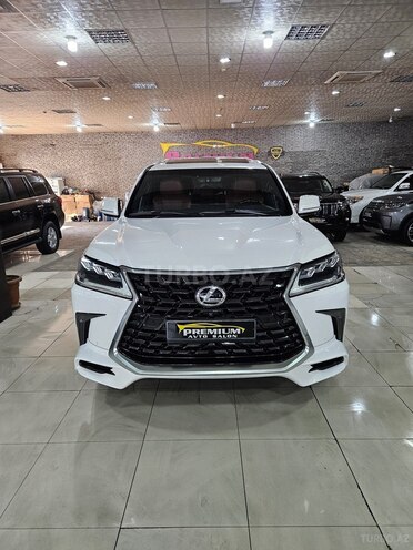 Lexus LX 570-1
