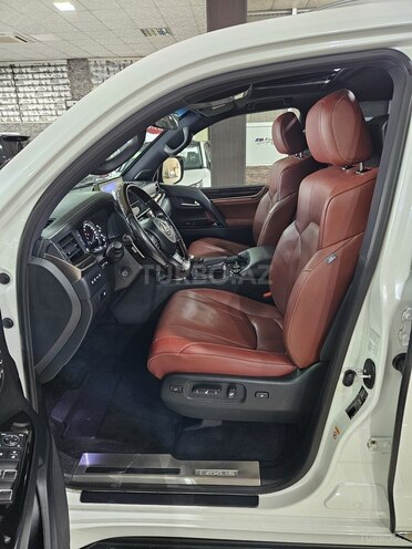 Lexus LX 570-8