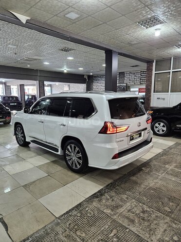 Lexus LX 570-5