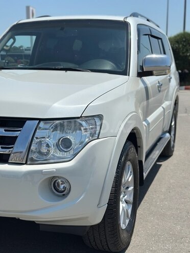 Mitsubishi Pajero 2013, 239,000 km - 3.5 l - Bakı