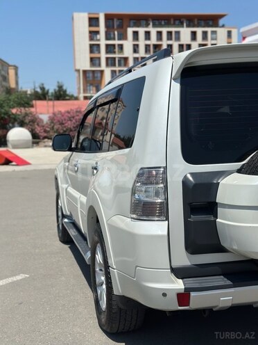 Mitsubishi Pajero 2013, 239,000 km - 3.5 l - Bakı