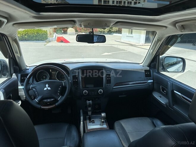 Mitsubishi Pajero 2013, 239,000 km - 3.5 l - Bakı