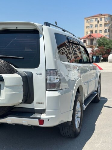Mitsubishi Pajero 2013, 239,000 km - 3.5 l - Bakı