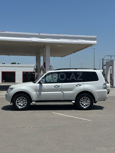 Mitsubishi Pajero 2013, 239,000 km - 3.5 l - Bakı