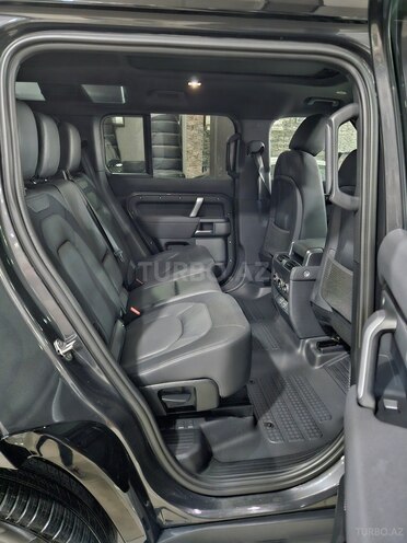 Land Rover Defender-12