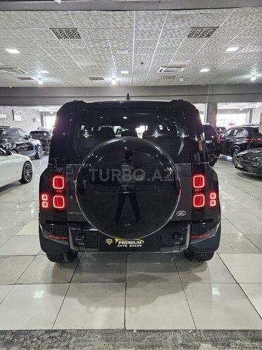 Land Rover Defender-4