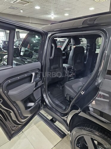 Land Rover Defender-11