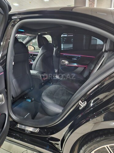 Mercedes E 300-10