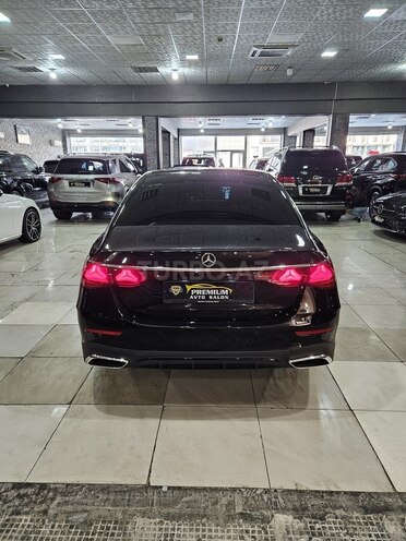 Mercedes E 300-4