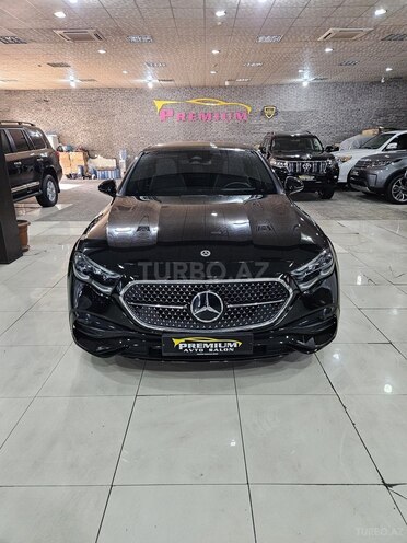 Mercedes E 300-1