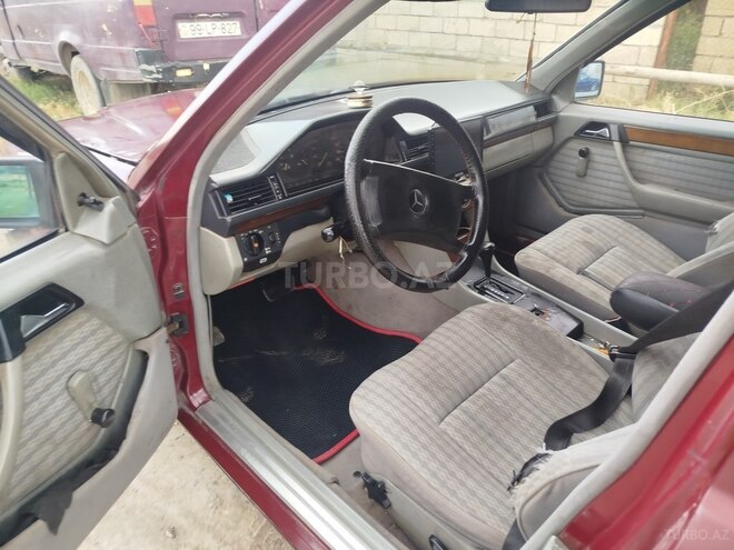 Mercedes E 250 1993, 3,635,635 km - 2.5 l - Cəbrayıl