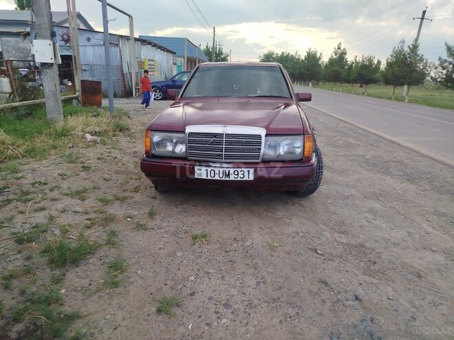 Mercedes E 250 1993, 3,635,635 km - 2.5 l - Cəbrayıl