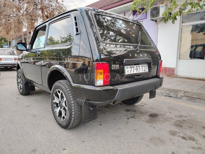 LADA (VAZ) Niva-4