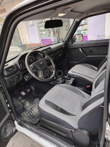 LADA (VAZ) Niva-9