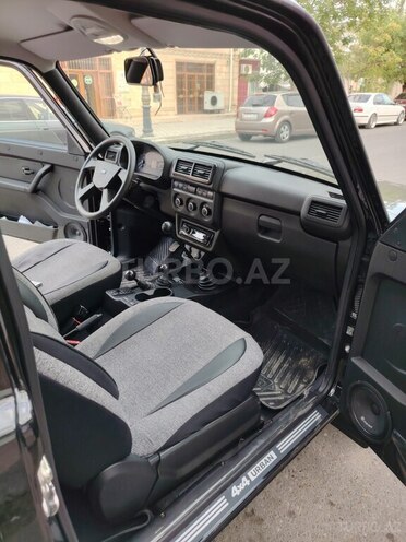 LADA (VAZ) Niva-12