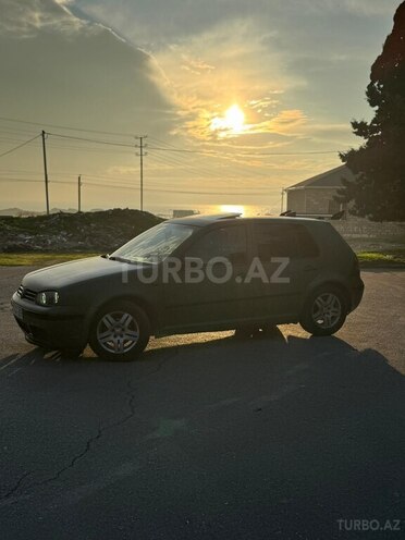 Volkswagen Golf 2001, 300,000 km - 1.6 l - Bakı
