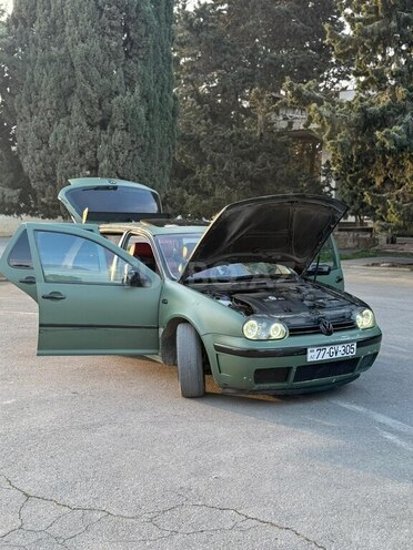 Volkswagen Golf 2001, 300,000 km - 1.6 l - Bakı