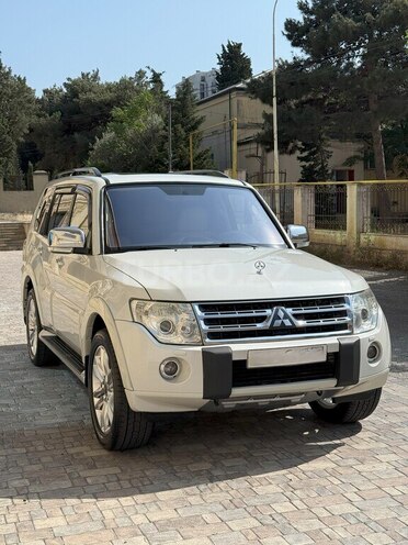 Mitsubishi Pajero 2009, 199,000 km - 3.5 l - Bakı