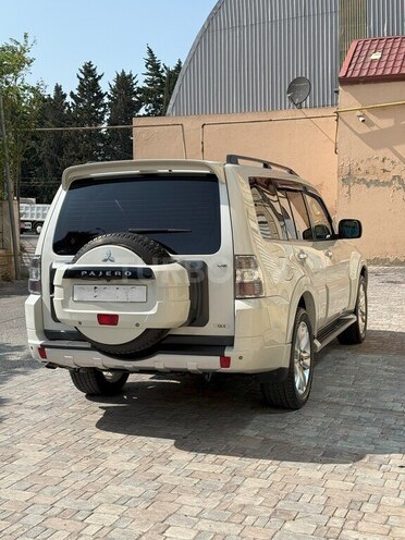 Mitsubishi Pajero 2009, 199,000 km - 3.5 l - Bakı