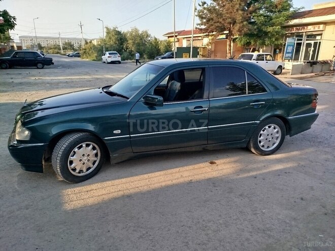 Mercedes C 240 1999, 334,000 km - 2.4 л - Şirvan