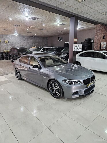 BMW 528-2
