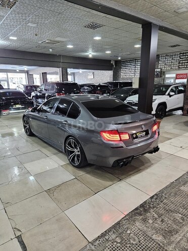 BMW 528-5