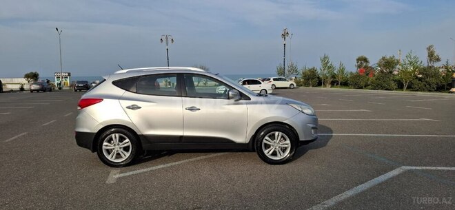 Hyundai ix35 2010, 180,000 km - 2.0 л - Bakı