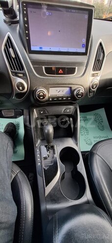 Hyundai ix35 2010, 180,000 km - 2.0 л - Bakı