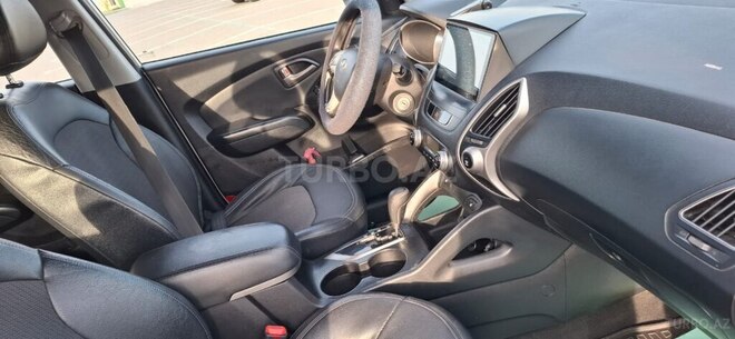 Hyundai ix35 2010, 180,000 km - 2.0 л - Bakı