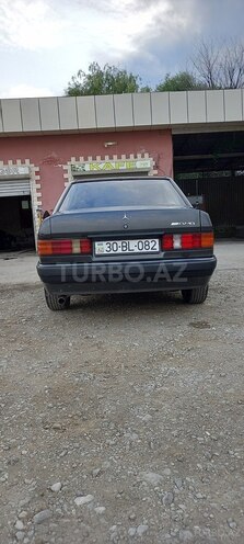 Mercedes 190 1991, 455,280 km - 1.8 л - Ucar