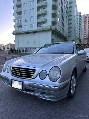 Mercedes E 240 1999, 280,000 km - 2.4 l - Bakı