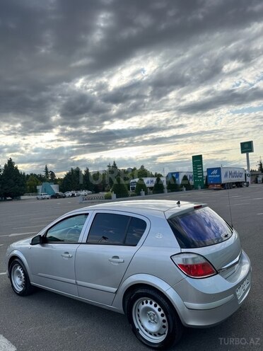 Opel Astra 2006, 176,793 km - 1.4 l - Qazax