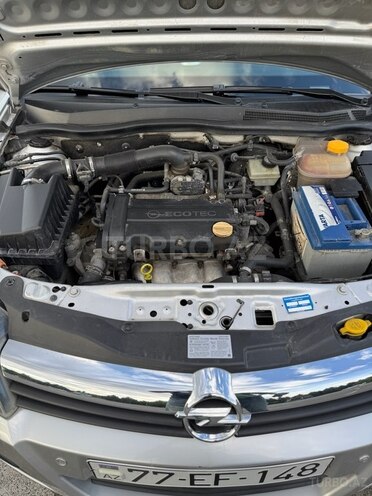 Opel Astra 2006, 176,793 km - 1.4 l - Qazax