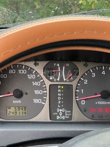 Mitsubishi Pajero 1999, 250,000 km - 1.8 л - Gəncə
