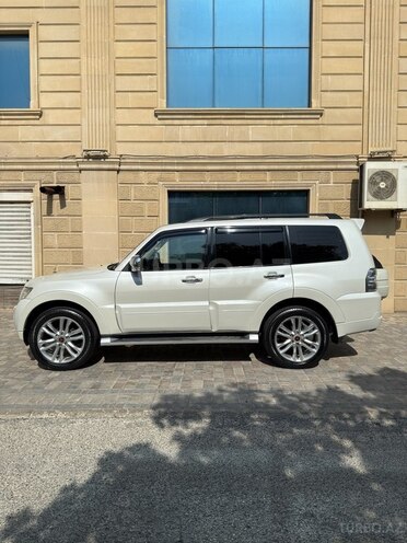 Mitsubishi Pajero 2009, 199,000 km - 3.5 l - Bakı