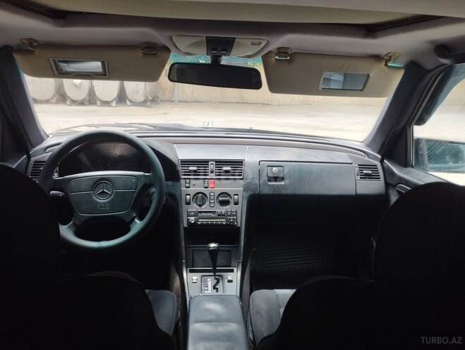 Mercedes C 220 1994, 237,000 km - 2.2 l - Bakı
