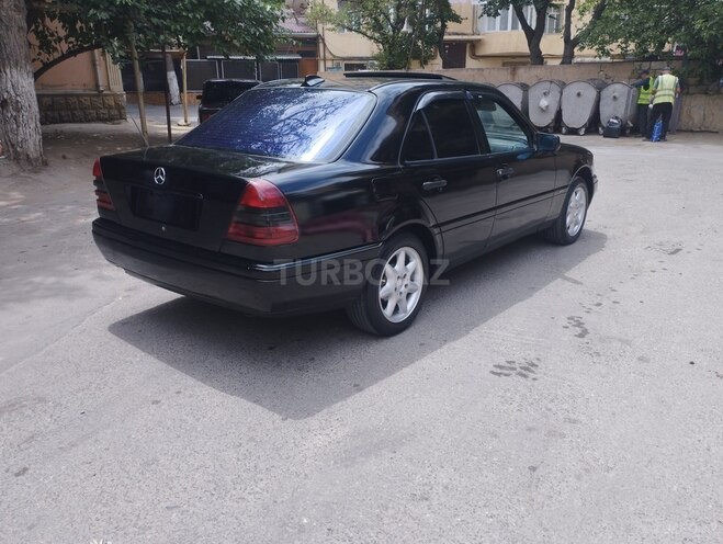 Mercedes C 220 1994, 237,000 km - 2.2 l - Bakı