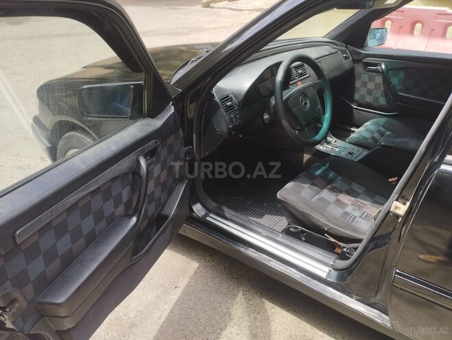 Mercedes C 220 1994, 237,000 km - 2.2 l - Bakı