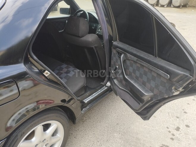 Mercedes C 220 1994, 237,000 km - 2.2 l - Bakı