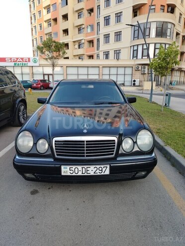 Mercedes E 200 1999, 542,556 km - 2.0 l - Sumqayıt