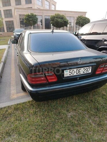 Mercedes E 200 1999, 542,556 km - 2.0 l - Sumqayıt
