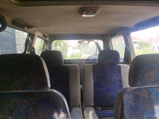 Nissan Terrano 2002, 200,000 km - 3.3 л - Bakı