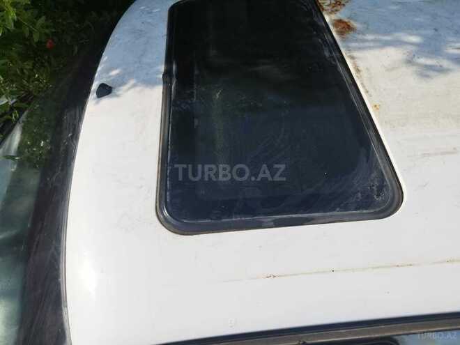 Nissan Terrano 2002, 200,000 km - 3.3 л - Bakı