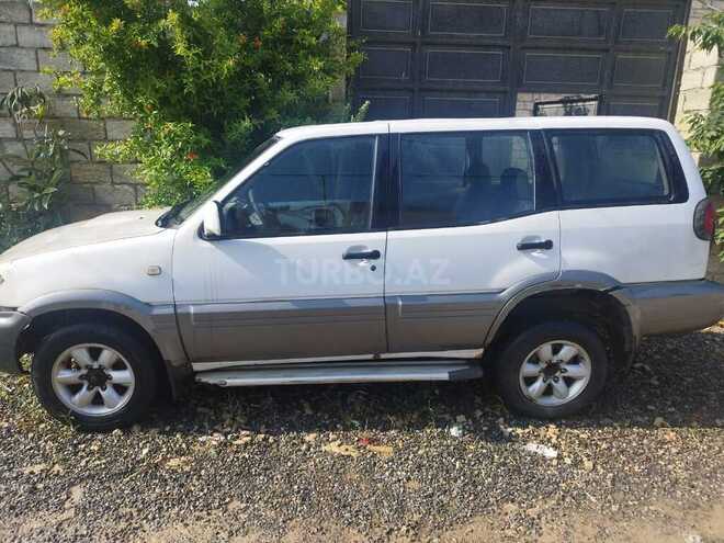 Nissan Terrano 2002, 200,000 km - 3.3 л - Bakı