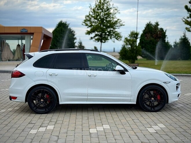 Porsche Cayenne Turbo S 2013, 162,000 km - 4.8 л - Gəncə