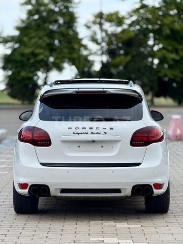 Porsche Cayenne Turbo S 2013, 162,000 km - 4.8 л - Gəncə
